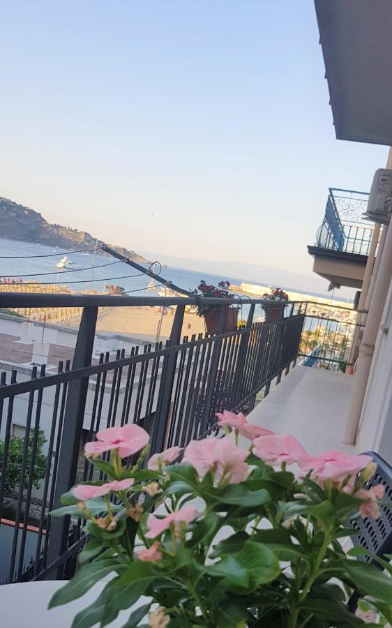 B&B La Costa Di Naxos Giardini Naxos Exteriér fotografie